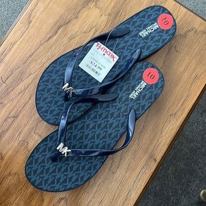 ☀️ Brand New Michael Kors Navy Blue Sandals 🩴